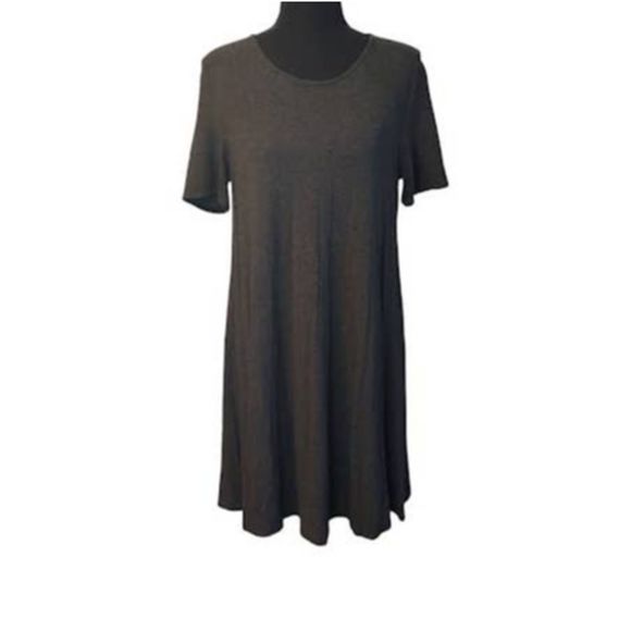 Abercrombie & Fitch Dresses & Skirts - Abercrombie & Fitch Gray Short Sleeve Knit T-Shirt Swing Dress Medium